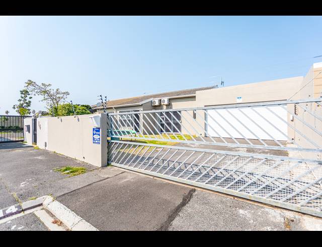 2 BEDROOM FREEHOLD SOLD IN GLENWOOD